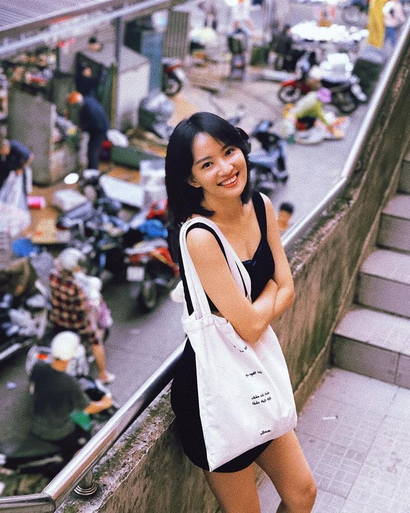 Từng nổi đình đám, nữ chính MV Em Gái Mưa giờ ra sao?-8