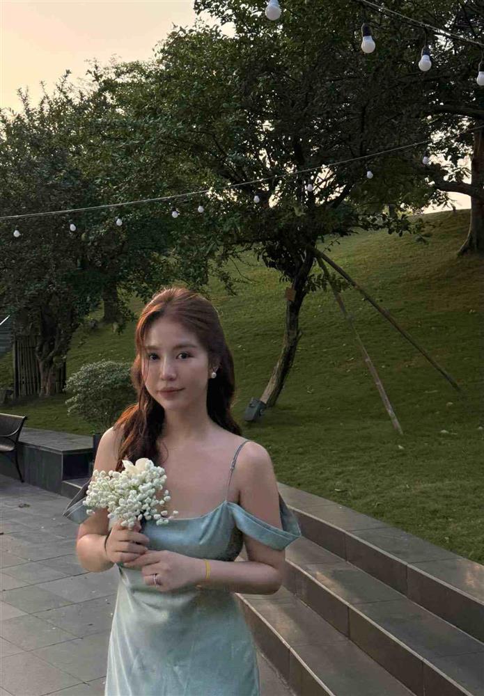 Hot girl Mẫn Tiên đi xem concert: Làn da căng bóng gây sốt-7