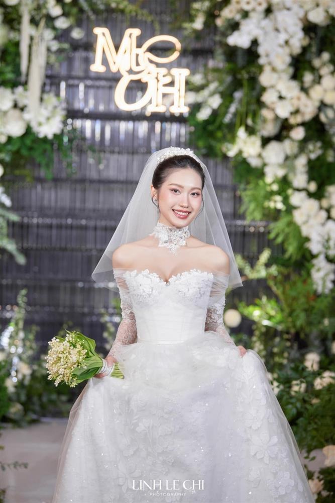 Thầy Park và dàn sao ĐT Việt Nam nô nức dự đám cưới Đoàn Văn Hậu-7