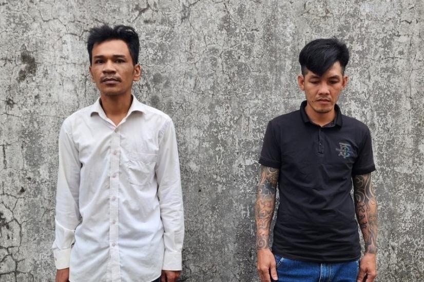 Vào cửa hàng cướp điện thoại Iphone rồi bỏ trốn vào rừng-4