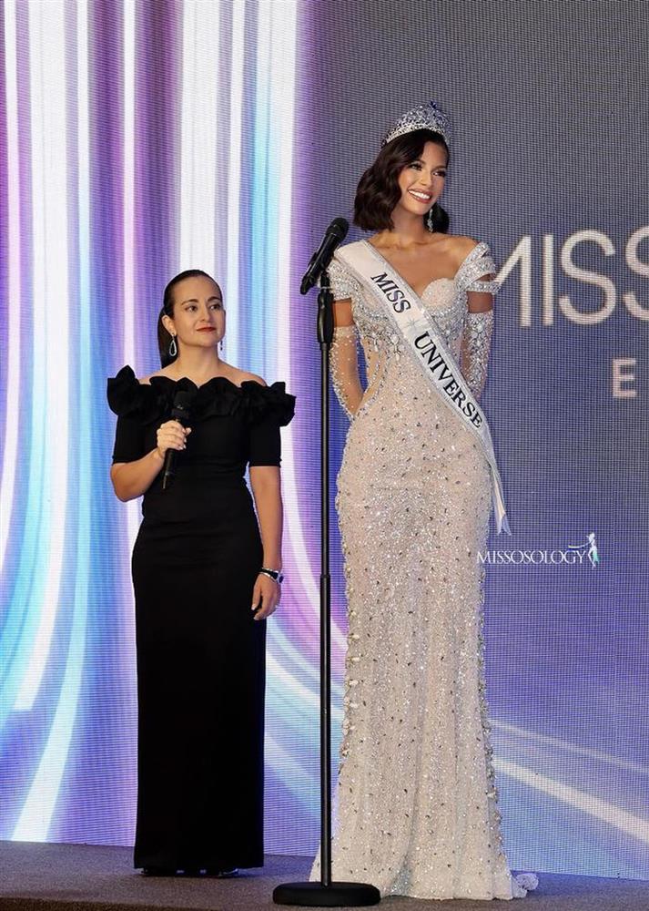 Tân Hoa hậu Hoàn vũ nghẹn ngào kể về quá khứ nghèo, nhổ lông gà kiếm sống-3