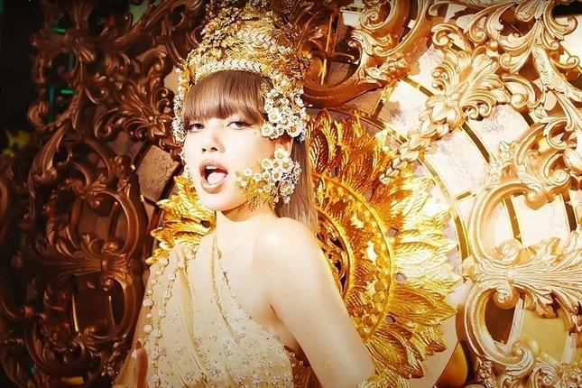 Lisa (BlackPink) trở thành thần tài của người Thái Lan-2
