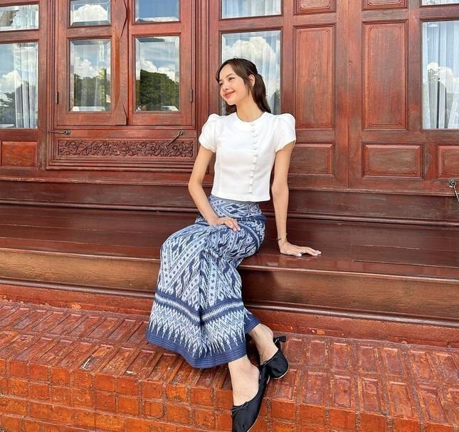 Lisa (BlackPink) trở thành thần tài của người Thái Lan-3