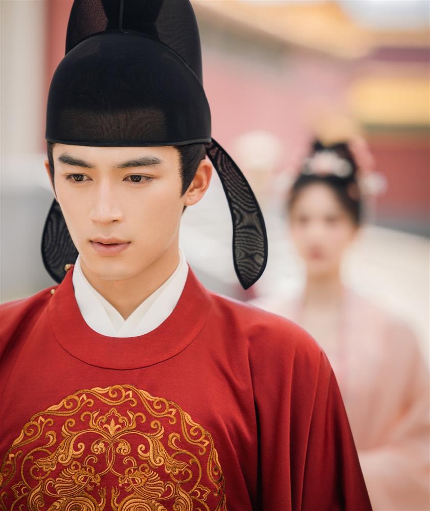 Nam thần cổ trang sinh năm 2002 đang khiến hàng triệu khán giả thương nhớ là ai?-2