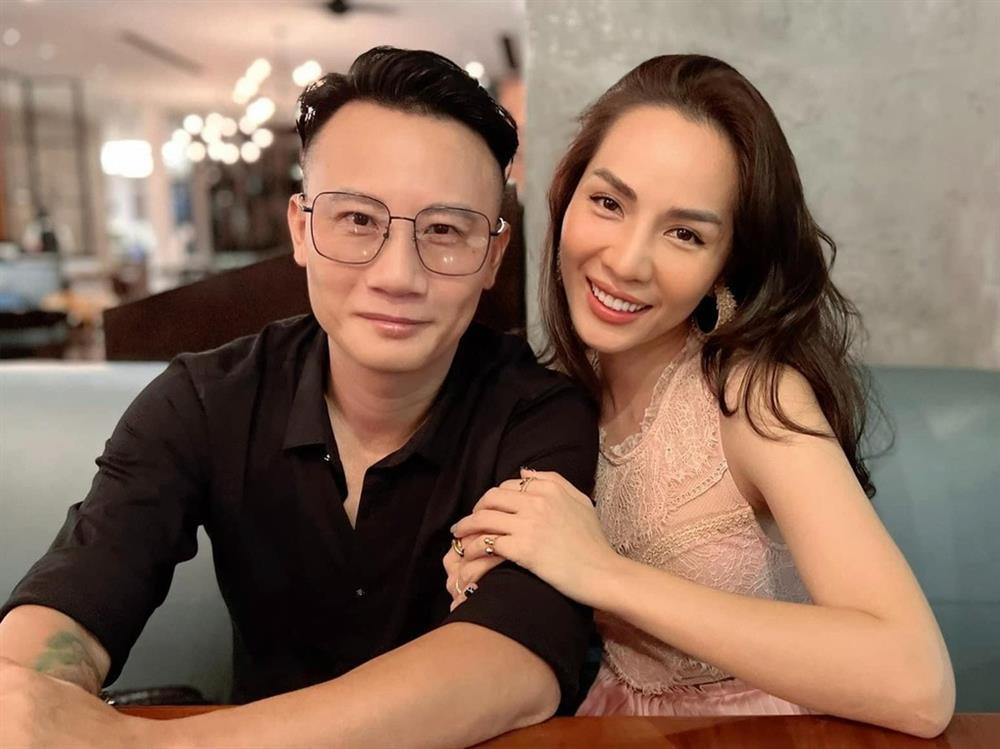 Hoàng Bách và vợ siêu mẫu: 17 năm mặn nồng, chồng triệt sản để vợ đỡ vất vả-3