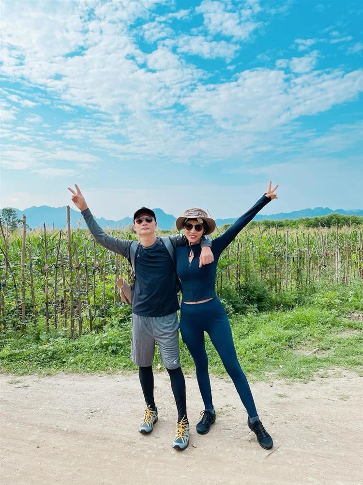 Hoàng Bách và vợ siêu mẫu: 17 năm mặn nồng, chồng triệt sản để vợ đỡ vất vả-5