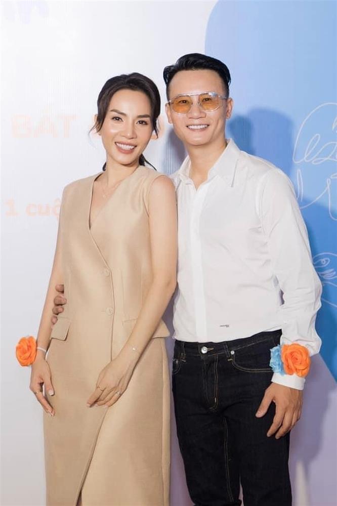 Hoàng Bách và vợ siêu mẫu: 17 năm mặn nồng, chồng triệt sản để vợ đỡ vất vả-9