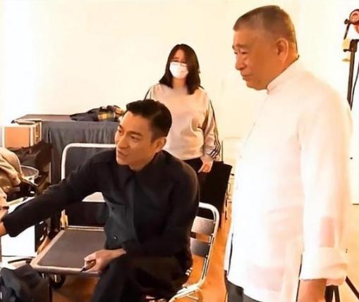 Bố Lưu Đức Hoa qua đời vì bệnh ung thư, hé lộ bức ảnh cuối cùng của hai cha con-3