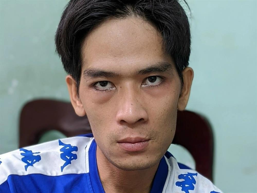 Cầm mã tấu chém bảo vệ, cướp xe máy trong khu công nghiệp-1