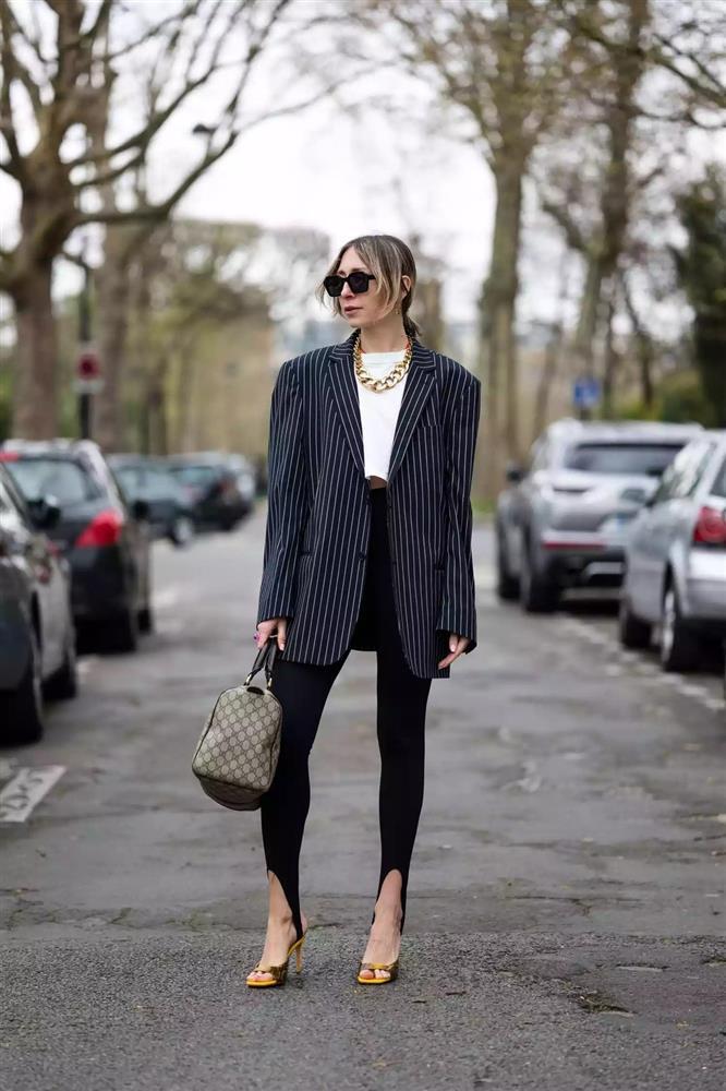 Mẫu áo giúp phụ nữ trông quyền lực và cá tính-5