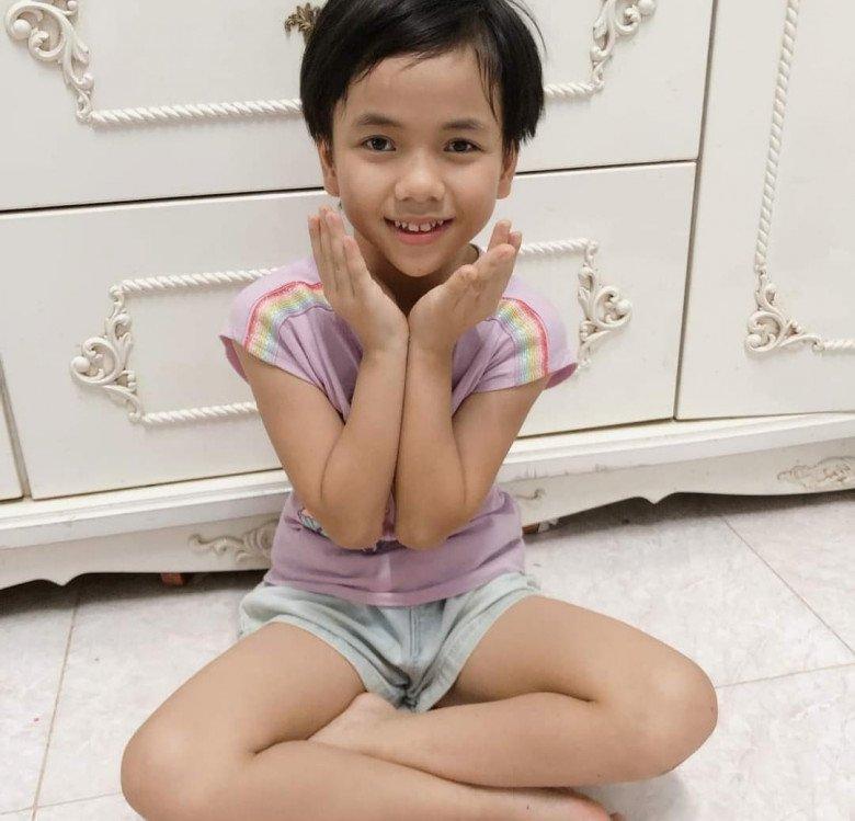 Em bé Mường Lát liệt 2 chân ngày nào sắp về quê, mẹ nuôi tâm sự: Có lẽ ý trời chúng ta chỉ nên dừng lại ở đây-3