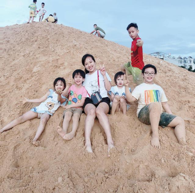 Em bé Mường Lát liệt 2 chân ngày nào sắp về quê, mẹ nuôi tâm sự: Có lẽ ý trời chúng ta chỉ nên dừng lại ở đây-6