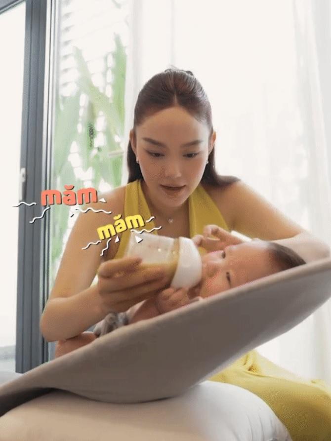 Minh Hằng nhập hội nghiện con, hào hứng khoe khéo biệt tài của nhóc tỳ mới 3 tháng tuổi-2