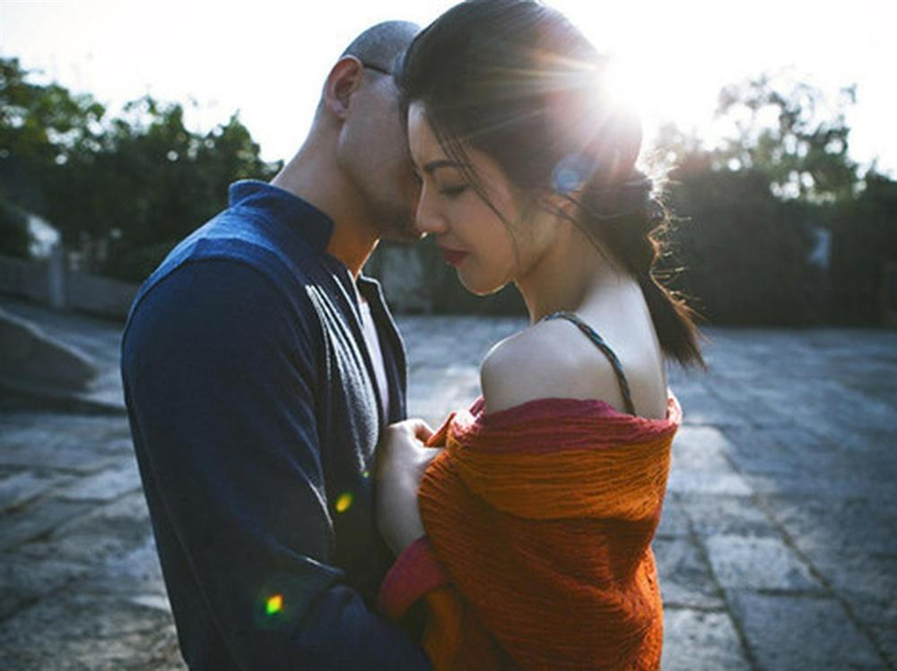 Còn một tháng nữa là đám cưới, tôi phát hiện bạn trai là kẻ vũ phu-1