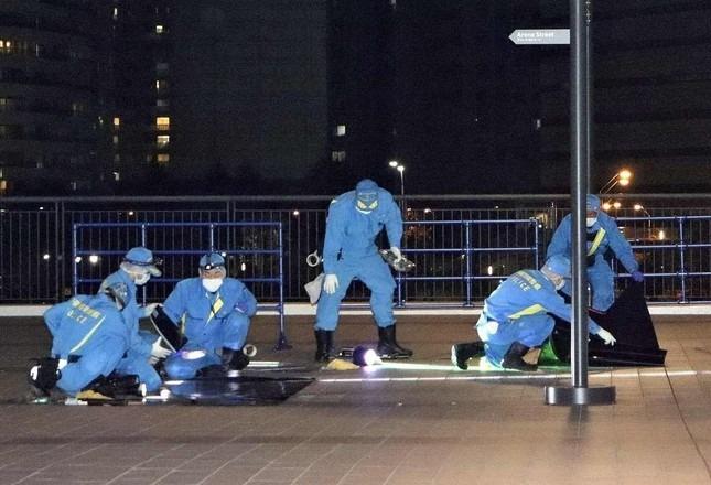 Vụ đâm dao kinh hoàng ở lễ trao giải âm nhạc: Đã xác định được kẻ tấn công-1