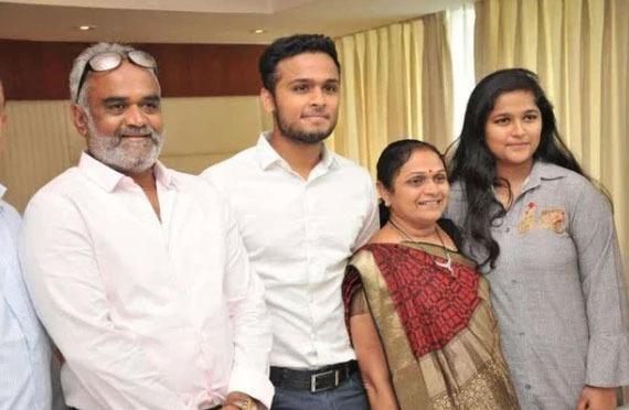 Ném con ra đường không xu dính túi khi đến tuổi trưởng thành, cách dạy con khắc nghiệt nhưng hiệu quả bất ngờ của một tỷ phú-1