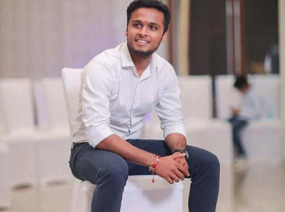 Ném con ra đường không xu dính túi khi đến tuổi trưởng thành, cách dạy con khắc nghiệt nhưng hiệu quả bất ngờ của một tỷ phú-4