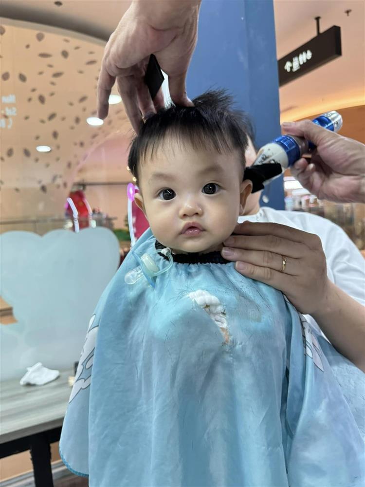 Cường Đô La thích thú flex khoảnh khắc đáng yêu của 2 nhóc tì, cộng đồng mạng bình luận ‘sao y bản chính’-3