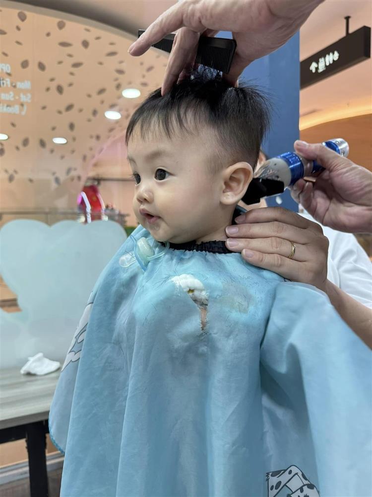 Cường Đô La thích thú flex khoảnh khắc đáng yêu của 2 nhóc tì, cộng đồng mạng bình luận ‘sao y bản chính’-5