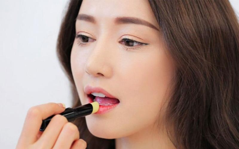 Những thành phần nên và không nên chọn khi mua son dưỡng môi: Nếu chọn sai có thể sẽ khiến vấn đề nghiêm trọng hơn-1