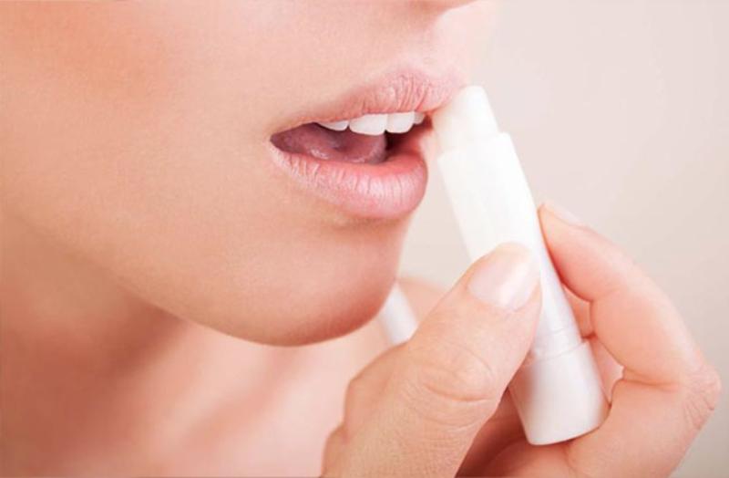 Những thành phần nên và không nên chọn khi mua son dưỡng môi: Nếu chọn sai có thể sẽ khiến vấn đề nghiêm trọng hơn-2