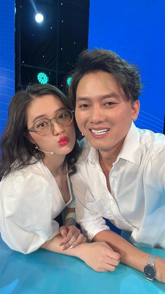 Quách Ngọc Tuyên lấy vợ kém 16 tuổi: Có 2 con, bà xã vẫn còn ham chơi-3