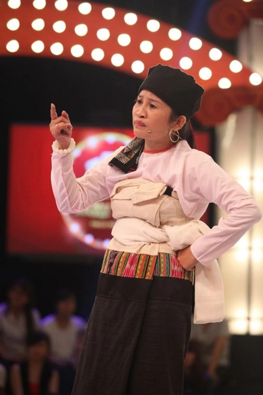 Lê Thị Dần sau 8 năm thi Thách thức danh hài: Xây biệt thự bề thế, đắt show đi diễn-1