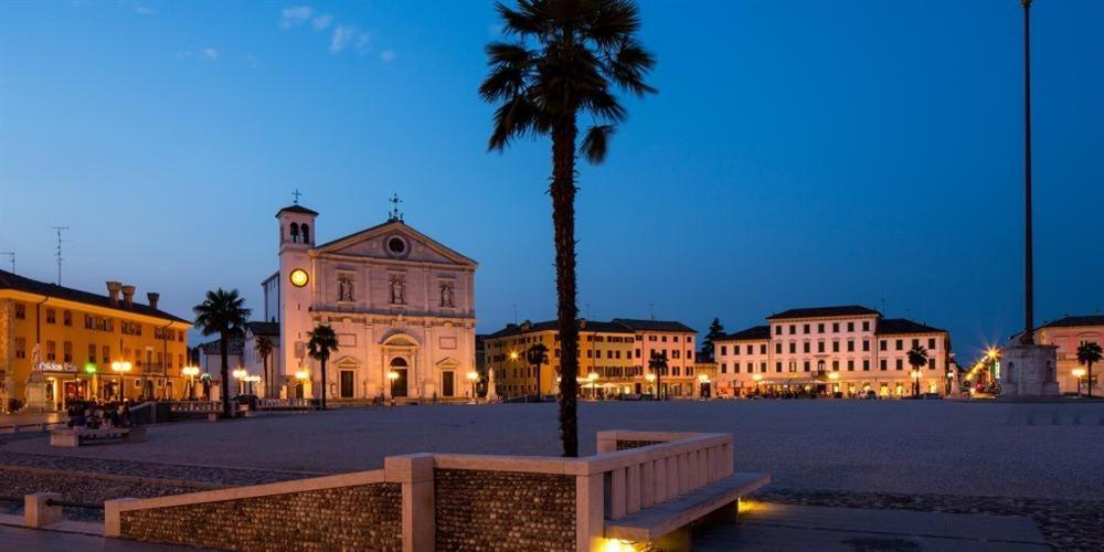 Thị trấn được quy hoạch bài bản kiểu trận đồ bát quái tồn tại cả trăm năm-2