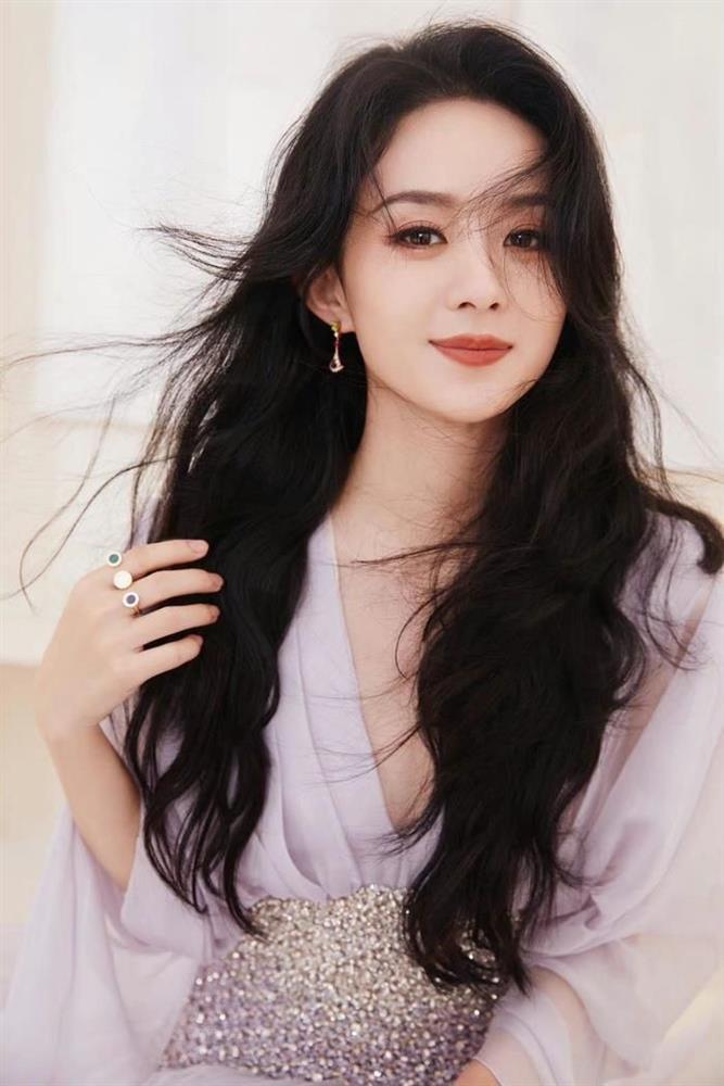 Triệu Lệ Dĩnh ăn mừng thành tích mới-6