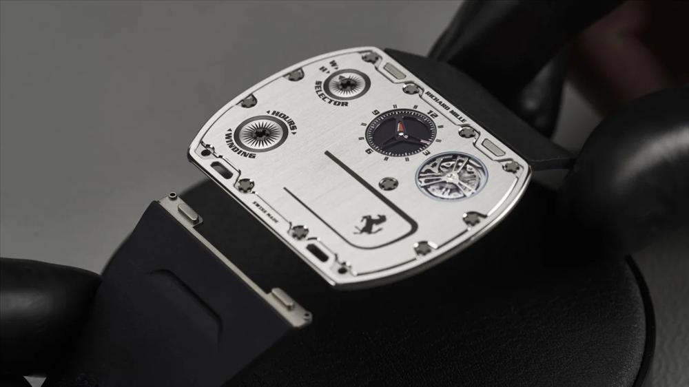 Chiếc đồng hồ mỏng nhất thế giới, giá hơn 45 tỷ đồng được tạo ra thế nào?-1