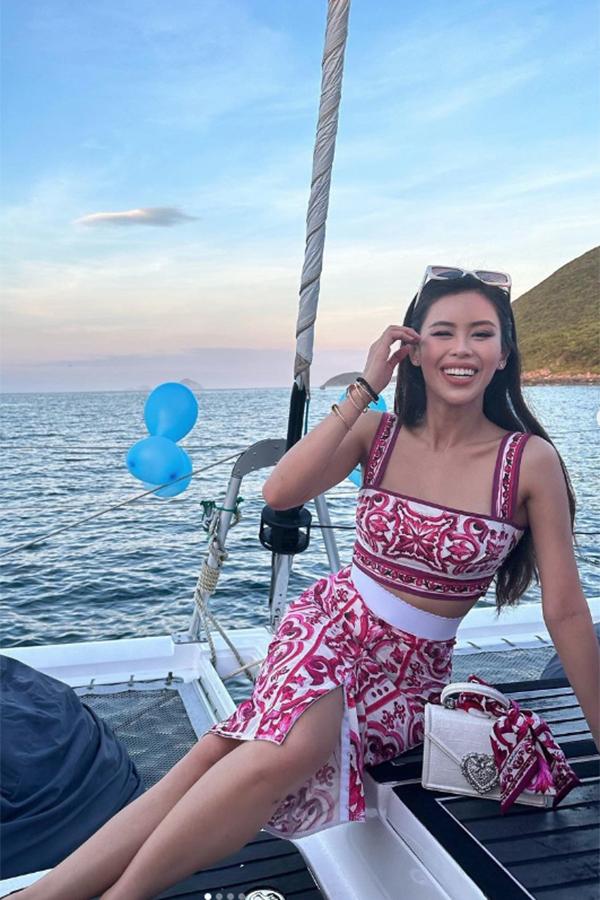 Tiên Nguyễn: Vóc dáng siêu gợi cảm nhờ siết cân đúng cách-8