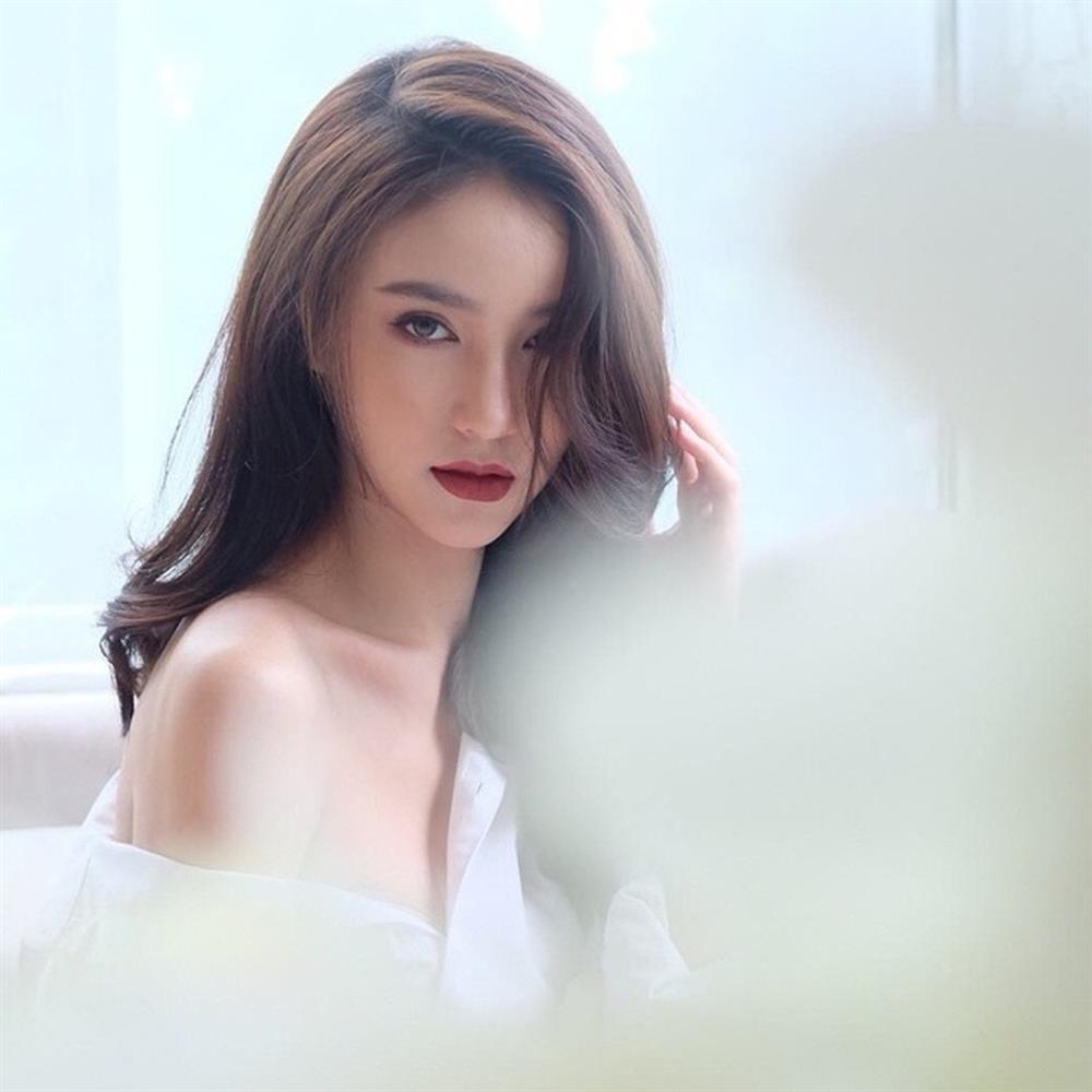 Vẻ ngoài ngọt ngào của thiên thần chuyển giới nổi tiếng Thái Lan-1