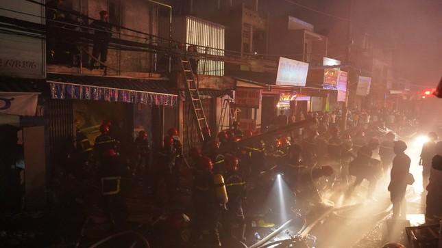 Công an điều tra nguyên nhân vụ cháy thiệt hại hàng tỷ đồng ở Cần Thơ-1