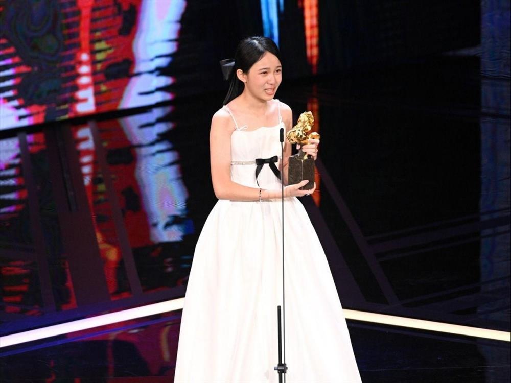 Gia thế phi phàm của ảnh hậu 12 tuổi trẻ nhất lịch sử Kim Mã-1