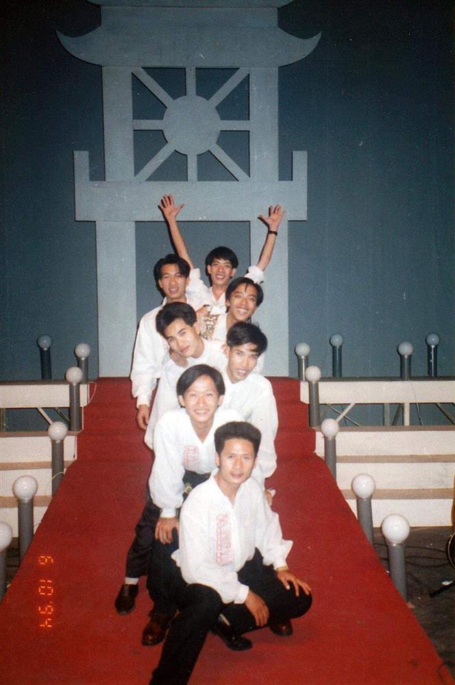 Nhạc sĩ Xuân Phương qua đời, Bằng Kiều chia sẻ loạt ảnh hiếm hoi thời 1994-4