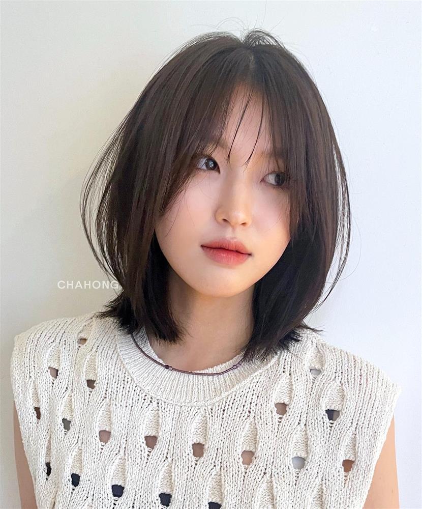 5 kiểu tóc ngắn giúp thu gọn gương mặt và trẻ trung hơn tuổi thật-2