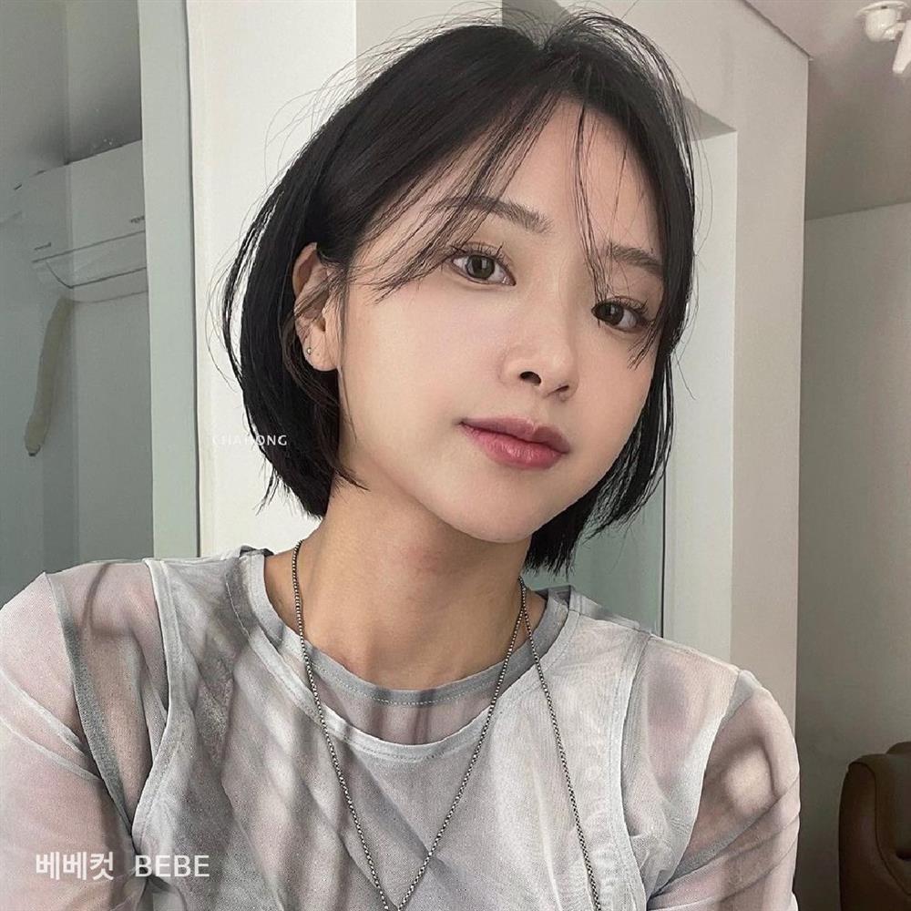 5 kiểu tóc ngắn giúp thu gọn gương mặt và trẻ trung hơn tuổi thật-4