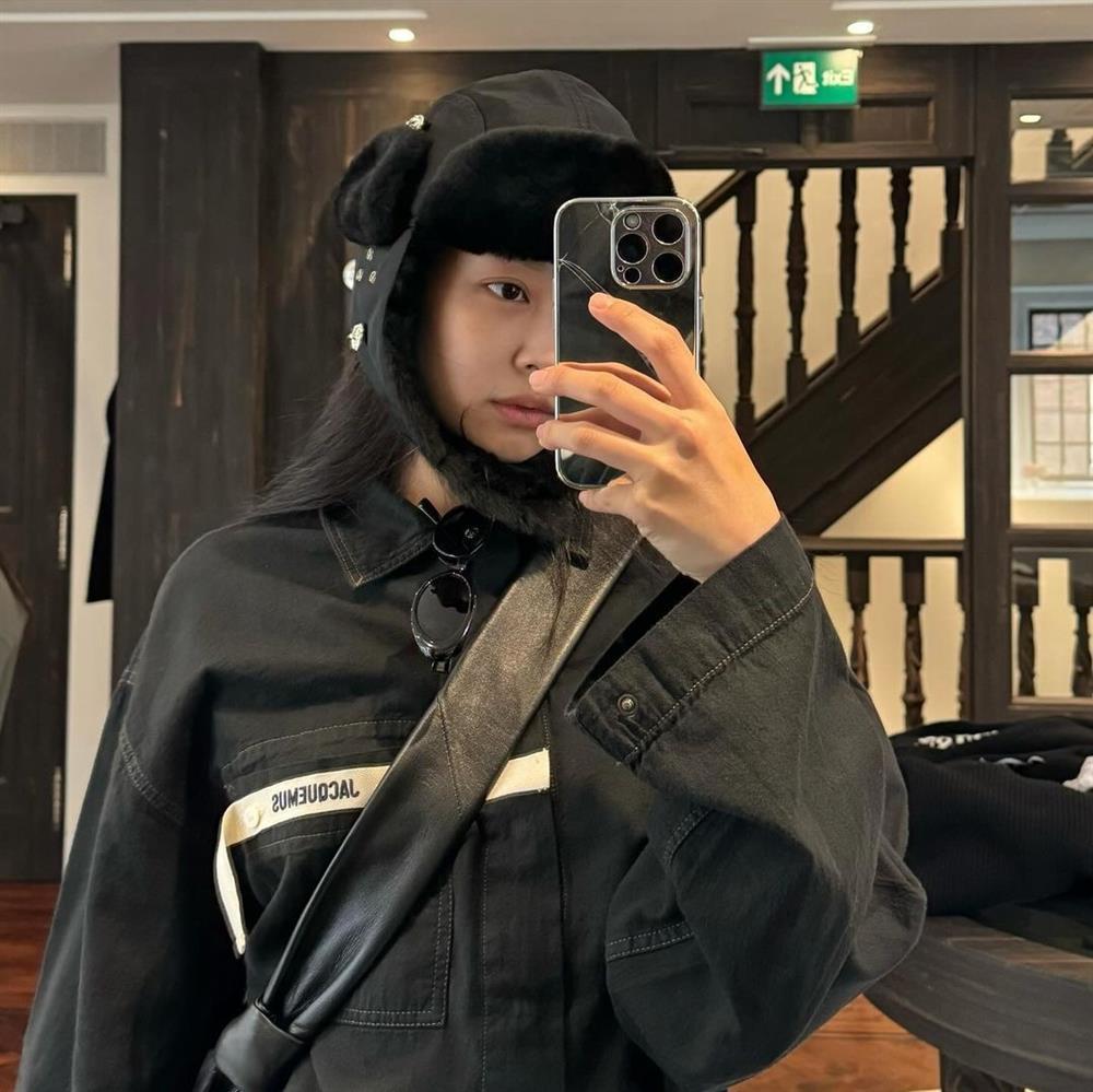 Jennie (BLACKPINK) hút triệu like khi khoe ảnh chụp trước nhà hàng Việt Nam-4