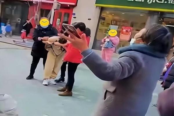 Tôi thất vọng khi mẹ lấy lý do già yếu để không trông nom các cháu-2