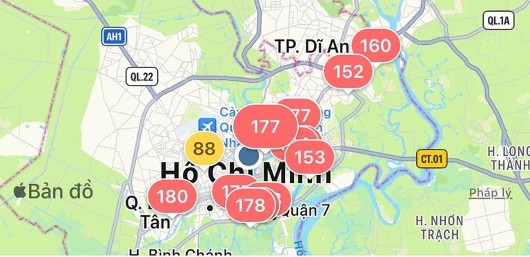 TP.HCM chìm trong sương mù, cảnh báo ô nhiễm không khí gây hại cho sức khỏe-1