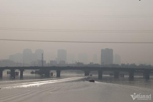 TP.HCM chìm trong sương mù, cảnh báo ô nhiễm không khí gây hại cho sức khỏe-4