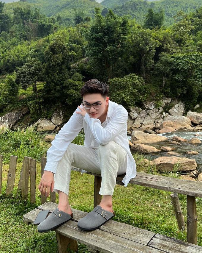 Nam sinh Ngoại giao vào Đảng năm 18 tuổi, tự tin làm MC thời tiết trên VTV-5