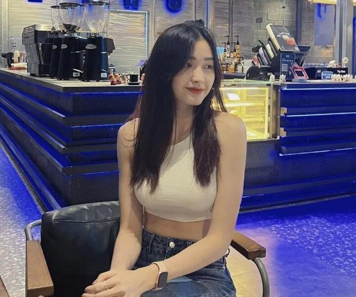 Nhan sắc mỹ nữ bóng chuyền có tin đồn giải nghệ khiến người hâm mộ tiếc nuối-2