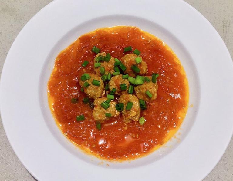 2 cách làm thịt viên sốt cà chua thơm ngon, dễ làm tại nhà-1