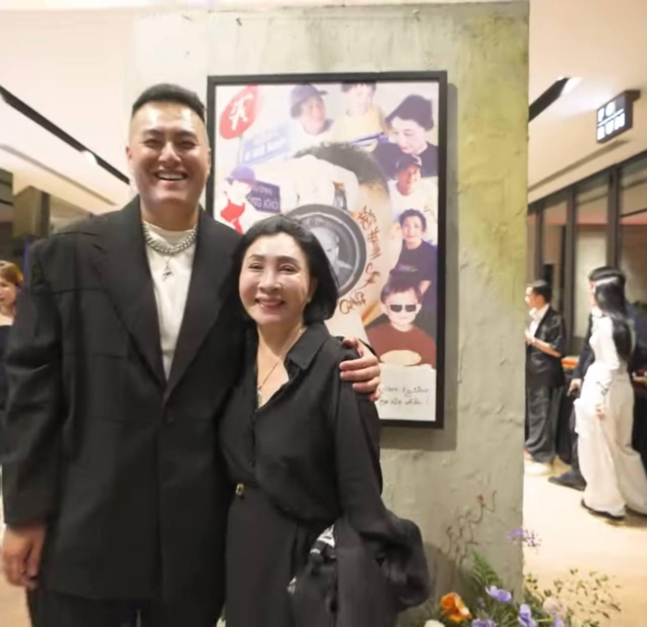 Bức thư tay của nữ đại gia điện tử Sài Gòn làm thay đổi cuộc đời cậu con trai nghịch ngợm-6