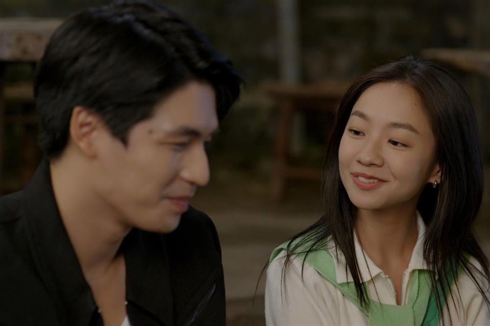 Tranh cãi chuyện thay thế diễn viên chính Chúng ta của 8 năm sau bằng Mạnh Trường, Huyền Lizzie-2