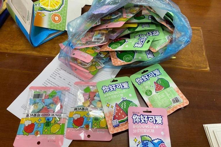 Công an Lạng Sơn thông tin vụ kẹo lạ nghi chứa chất ma túy bán ở cổng trường-2