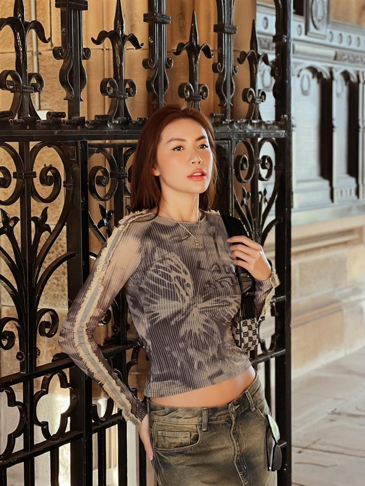 Siêu mẫu Minh Tú: Gợi cảm sau giảm cân, vượt thăng trầm bên bạn trai Tây-6