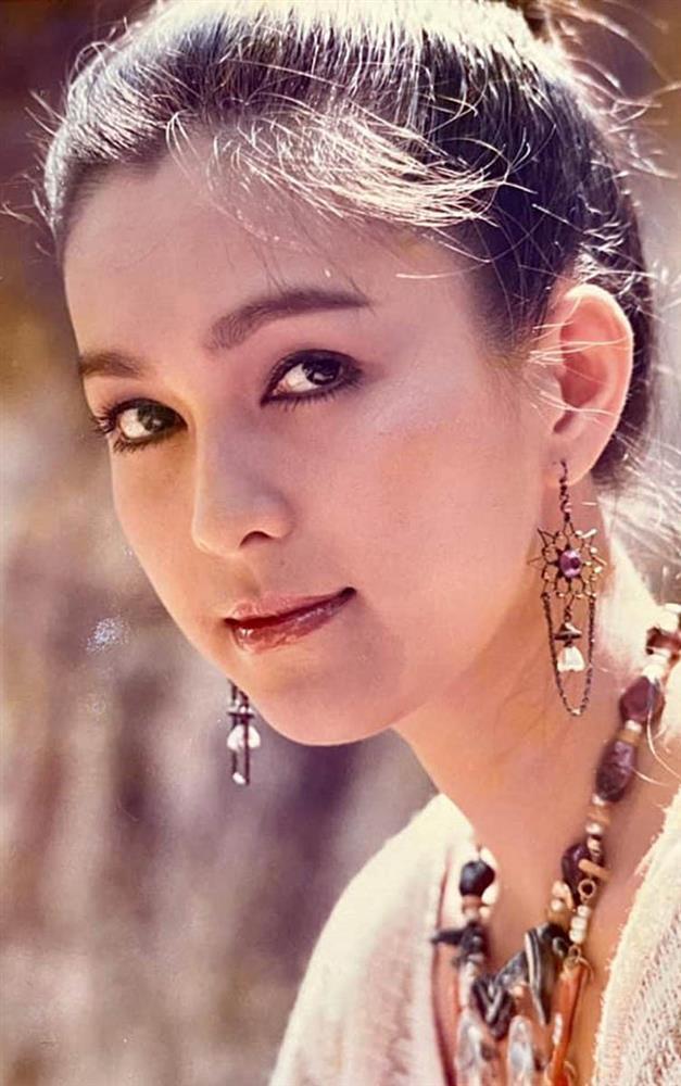 Nhan sắc U60 của Diễm My, nữ hoàng ảnh lịch từng khiến nhiều người tan chảy-4