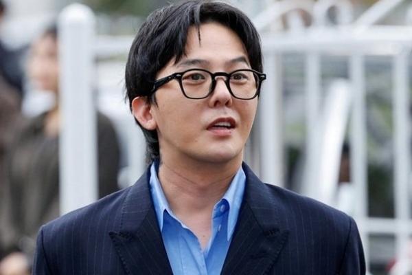 Cảnh sát nhắc đến nam diễn viên nổi tiếng dính vào bê bối ma túy của G-Dragon-2